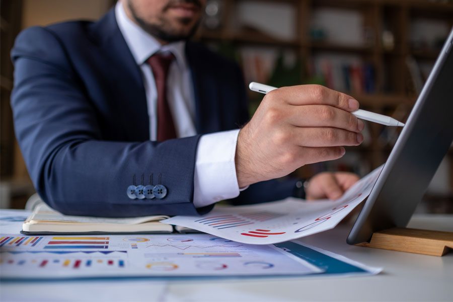 Read more about the article Maximizing Law Firm Retirement Plans: An Interview with Reed Nothwang, CFP®